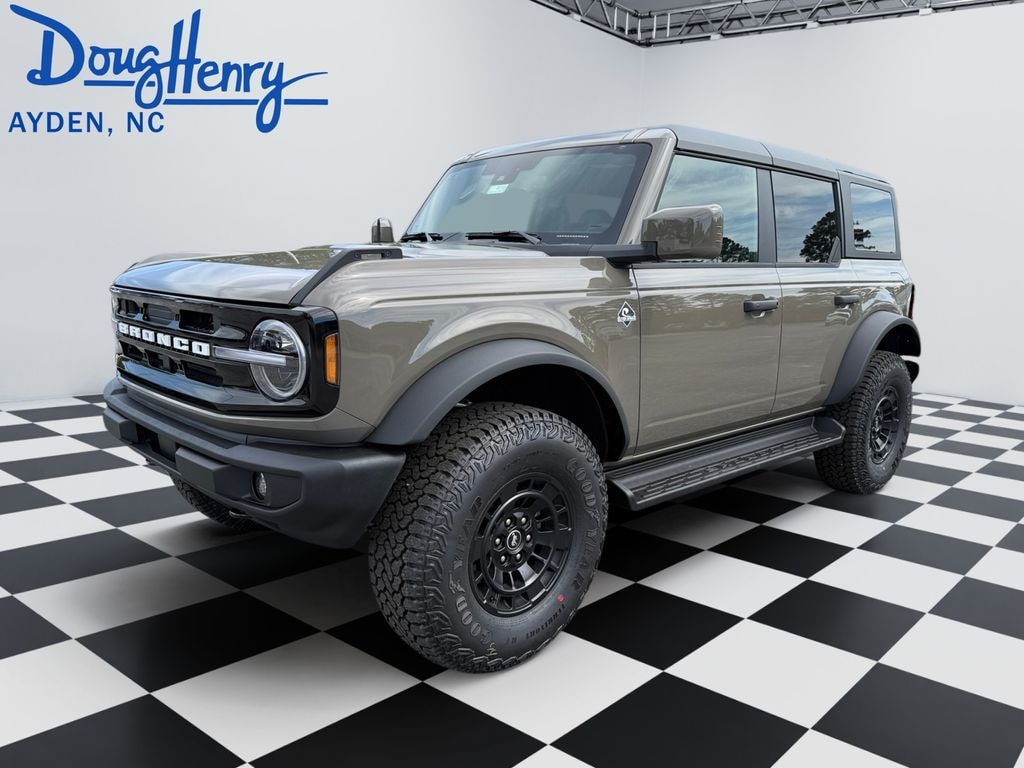 New 2026 Ford Bronco Outer Banks SUV