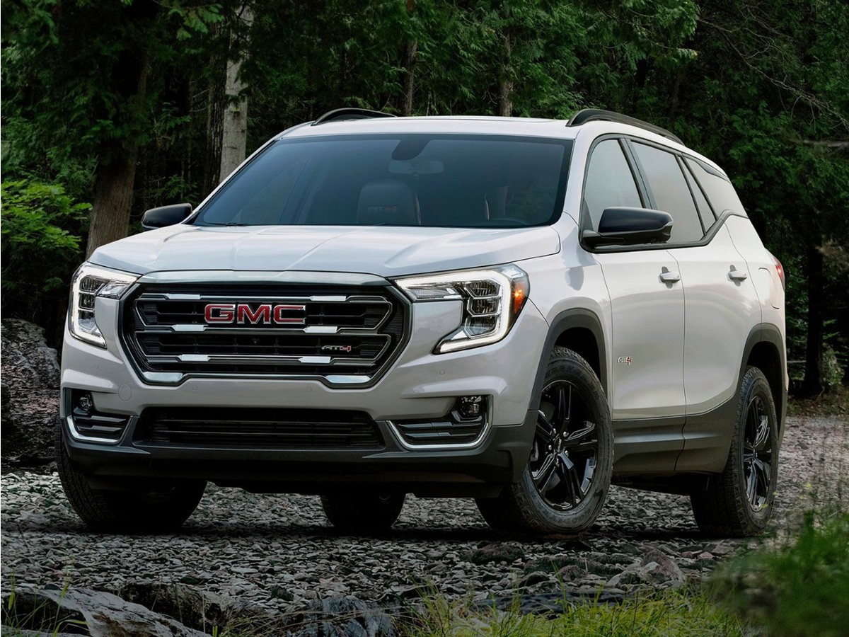 Used 2024 GMC Terrain SLT SUV