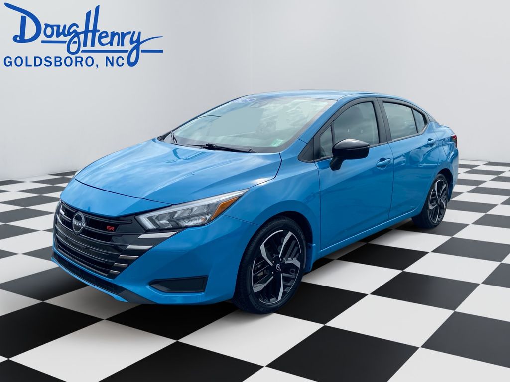  Nissan Versa