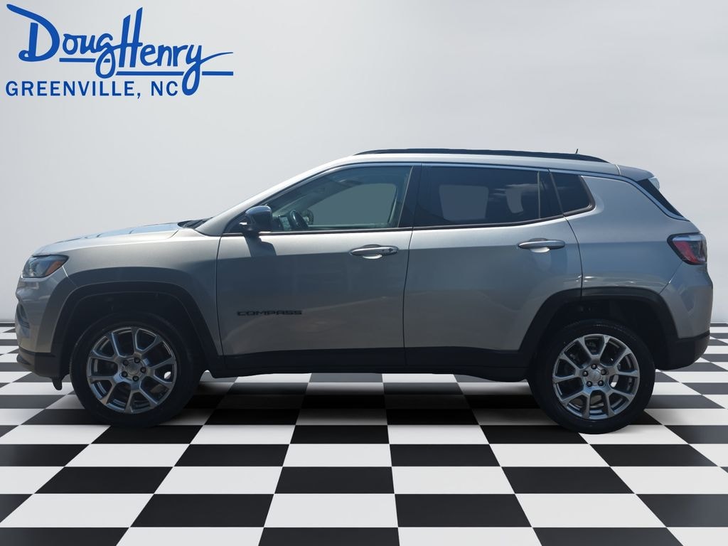 Used 2022 Jeep Compass Latitude Lux SUV