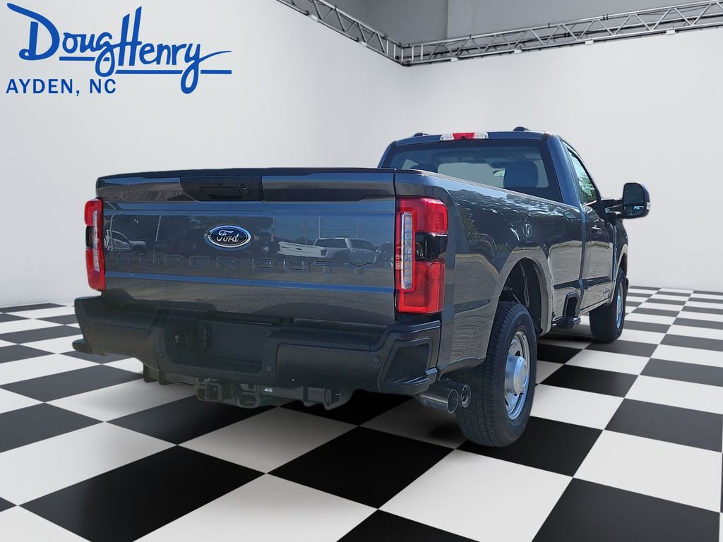 2025 Ford F-350 Super Duty XL - Photo 5