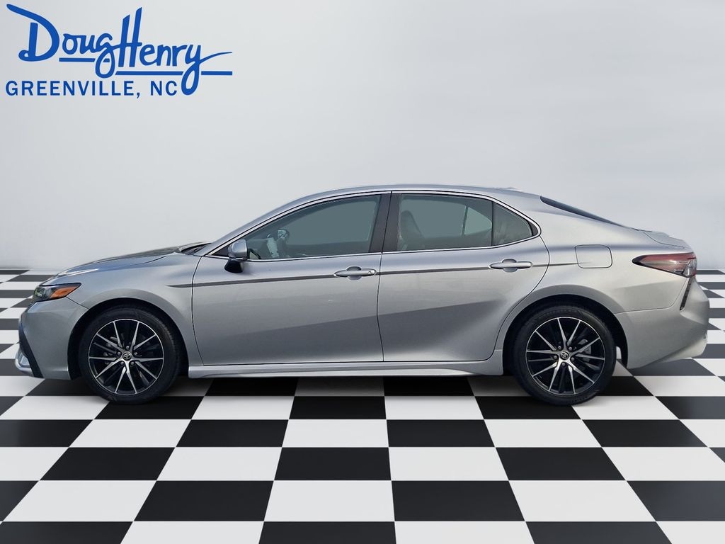 Used 2023 Toyota Camry SE Sedan