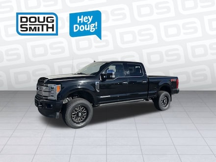 2019 Ford F-350SD Platinum Truck