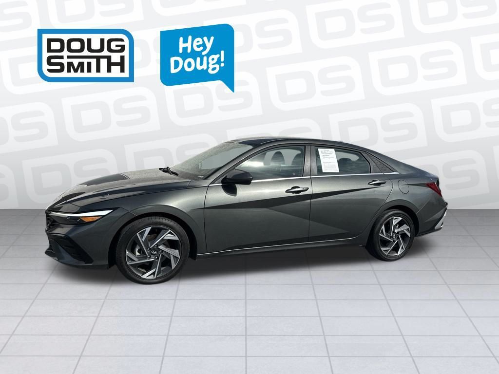 2025 Hyundai Elantra SEL Convenience Sedan