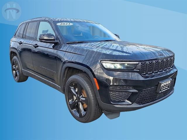 Used 2023 Jeep Grand Cherokee Altitude SUV