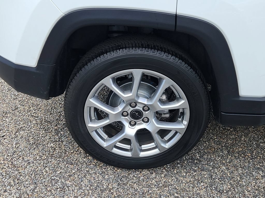 2025 Jeep Compass Limited - Photo 9