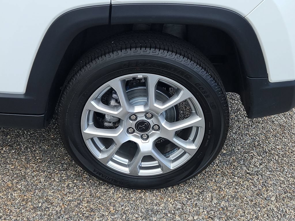 2025 Jeep Compass Limited - Photo 8