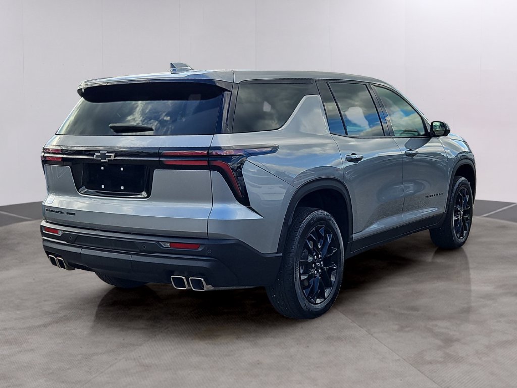 Used 2024 Chevrolet Traverse LS SUV