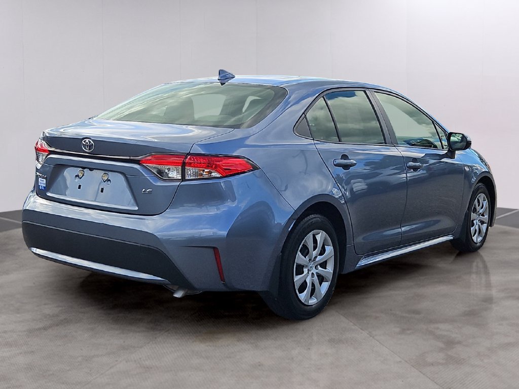 Used 2022 Toyota Corolla LE Sedan