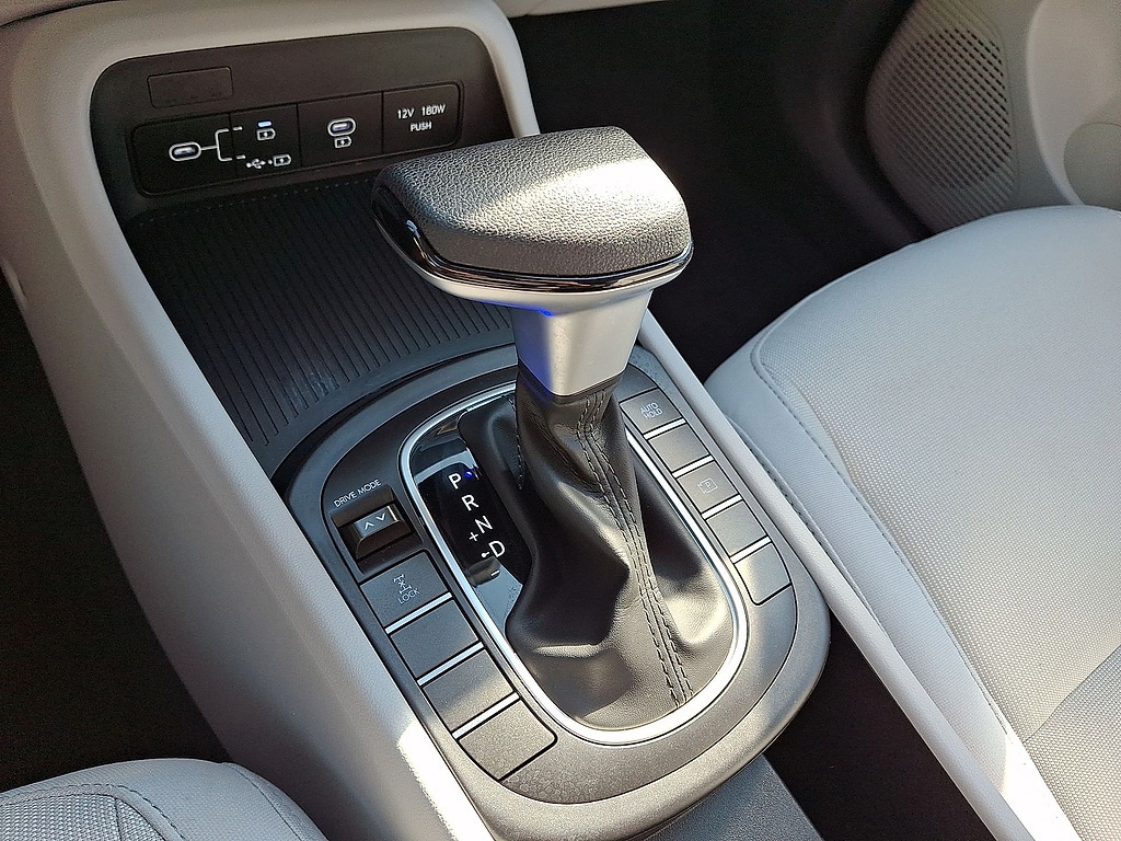 2024 Hyundai Kona SE - Photo 15