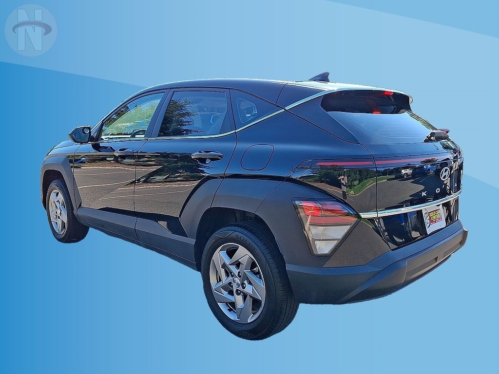 2024 Hyundai Kona SE - Photo 11