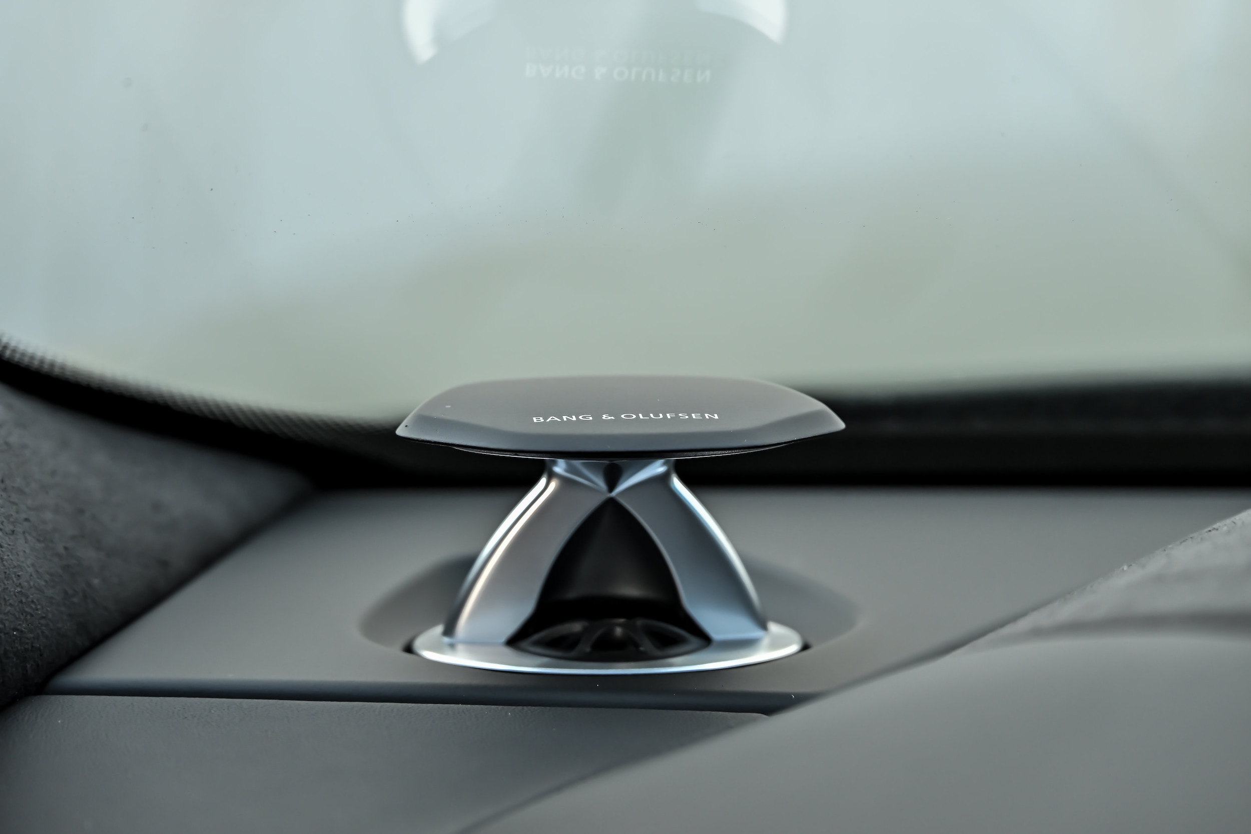 2026 Lamborghini Urus SE - Photo 28