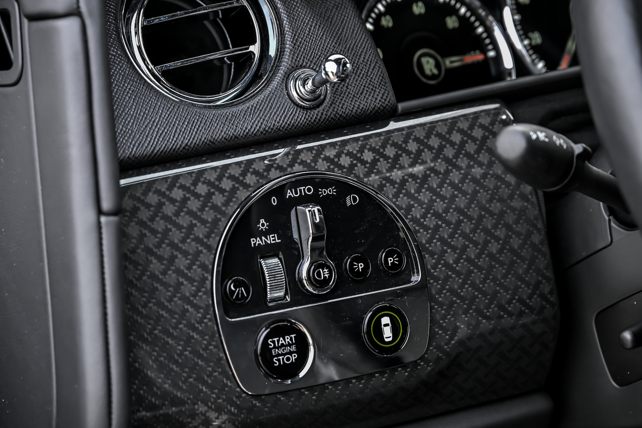 2024 Rolls-Royce Cullinan Black Badge - Photo 32