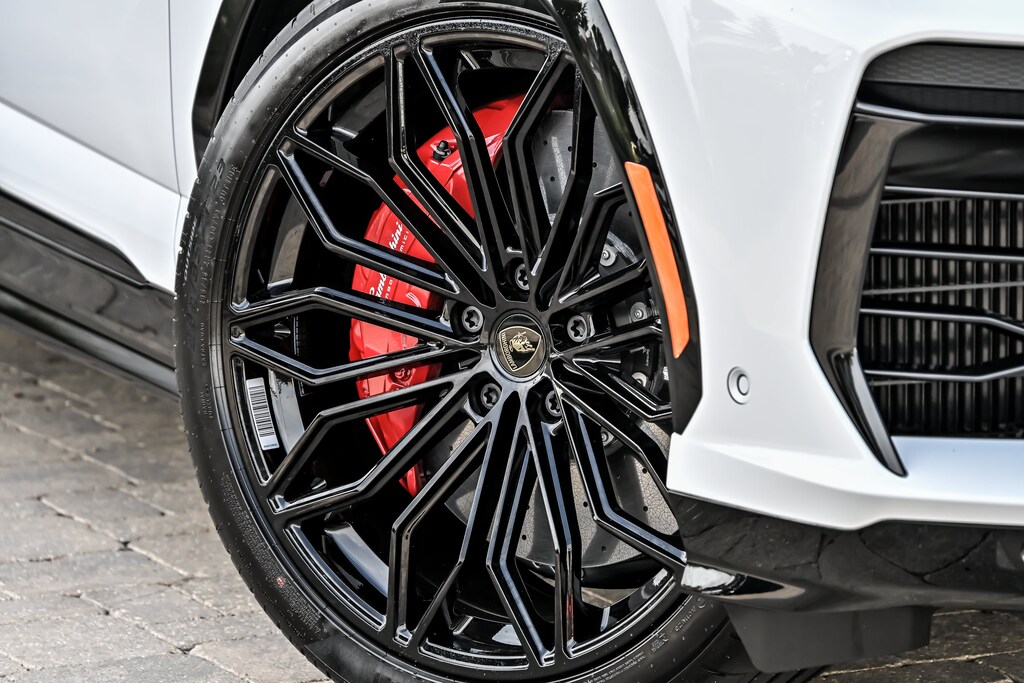 New 2026 Lamborghini Urus SE SE AWD