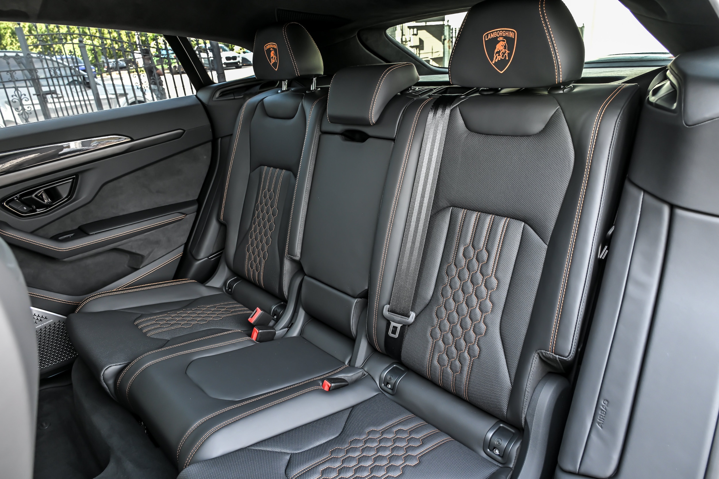 2026 Lamborghini Urus SE - Photo 23