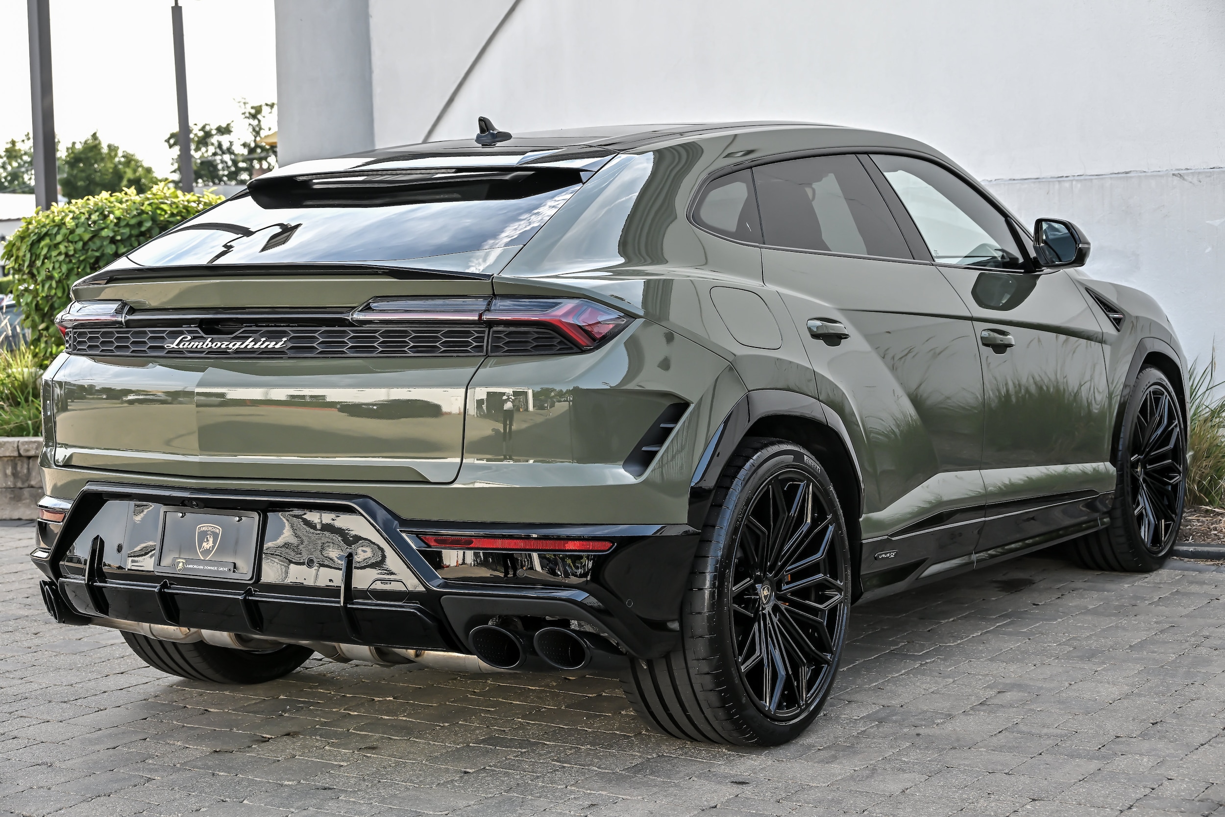 2026 Lamborghini Urus SE - Photo 13