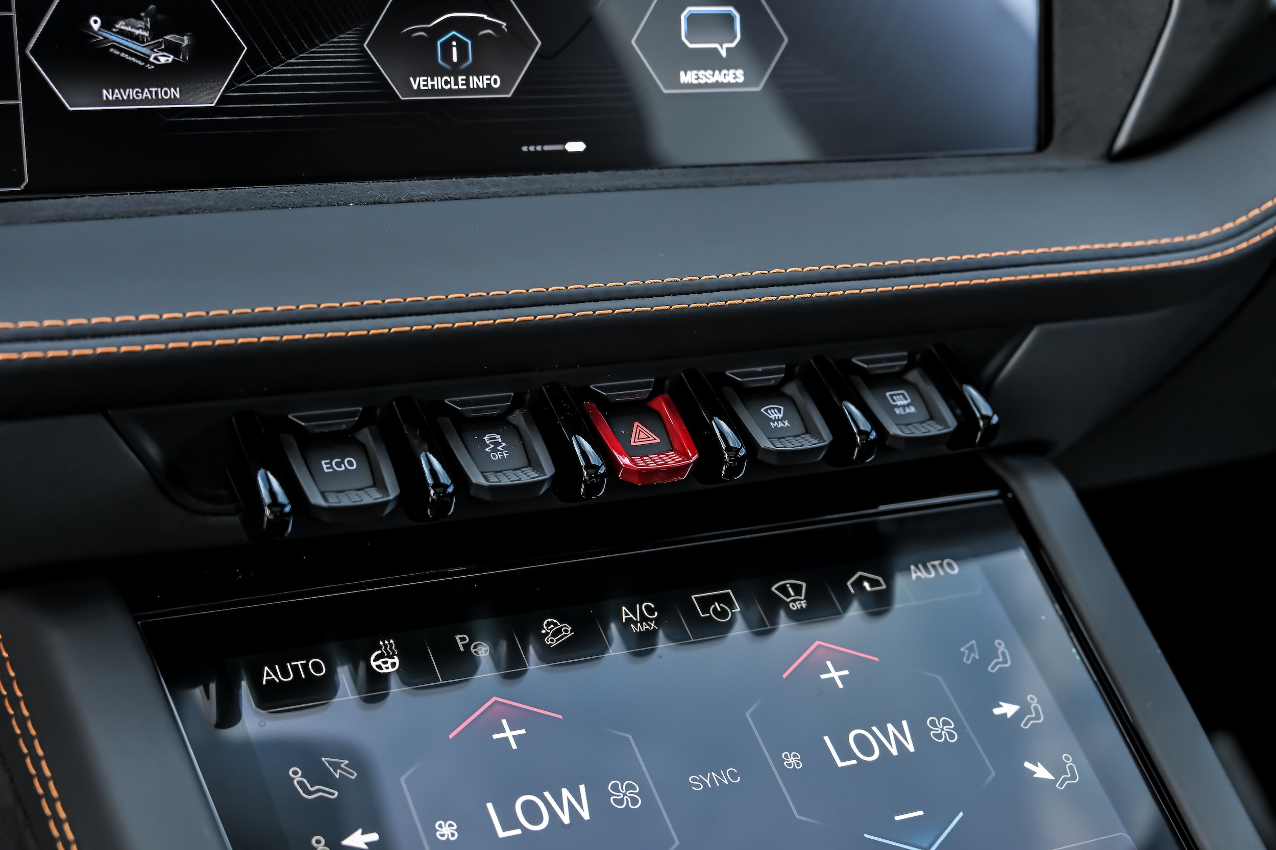 2026 Lamborghini Urus SE - Photo 40