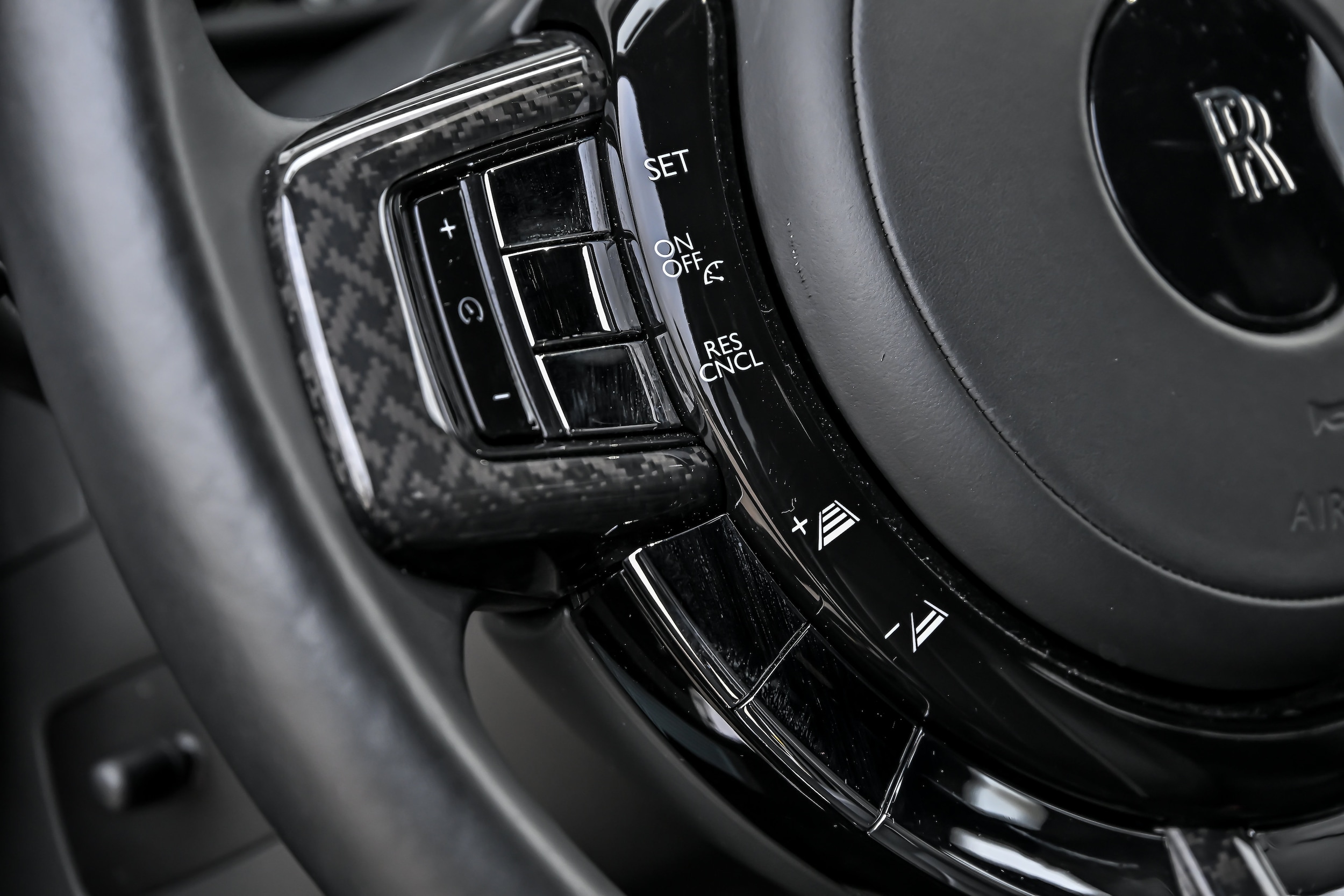 2024 Rolls-Royce Cullinan Black Badge - Photo 29