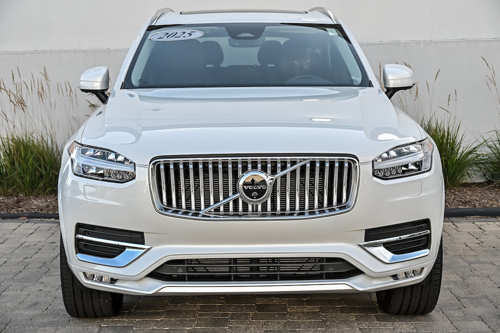 Used 2025 Volvo XC90 Plus 7-PASSENGER B6 AWD Plus 7-Seater