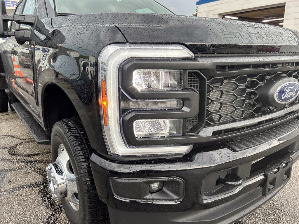 New 2026 Ford Super Duty F-350 DRW XL XL 4WD Crew Cab 8 Box