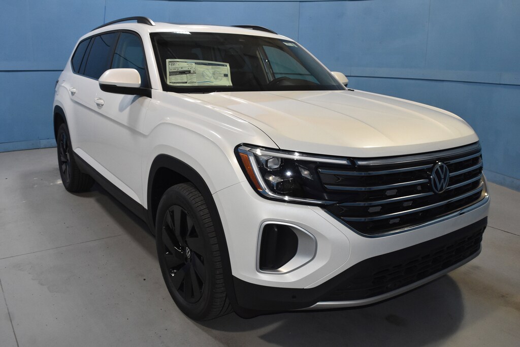 New 2026 Volkswagen Atlas SE w/Technology SUV