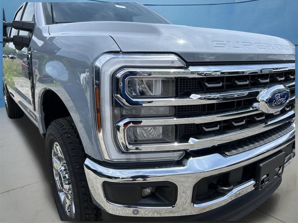 New 2026 Ford F-250 Lariat Truck Crew Cab