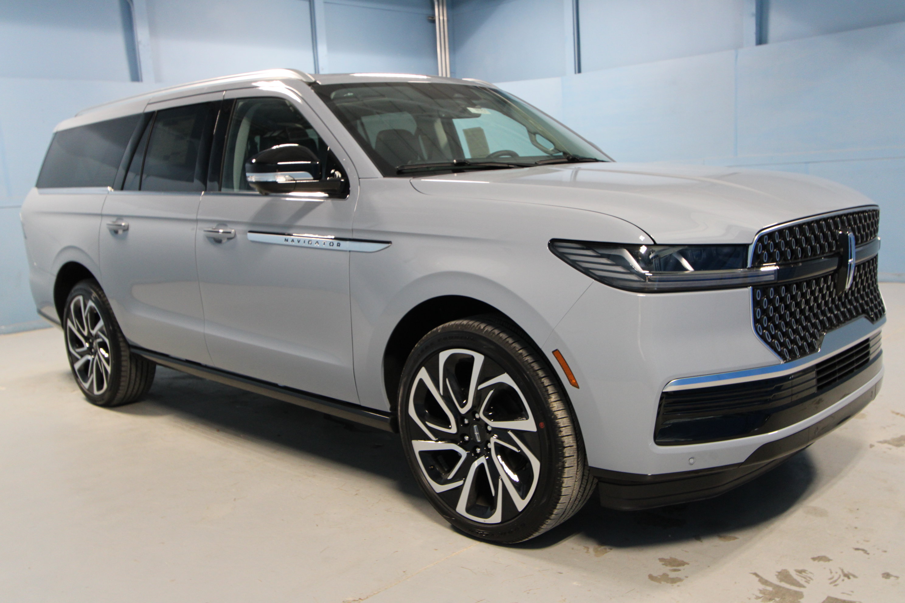 2027 Lincoln Navigator L Reserve SUV