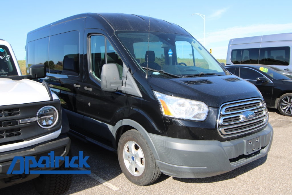 2018 Ford Transit Wagon XLT