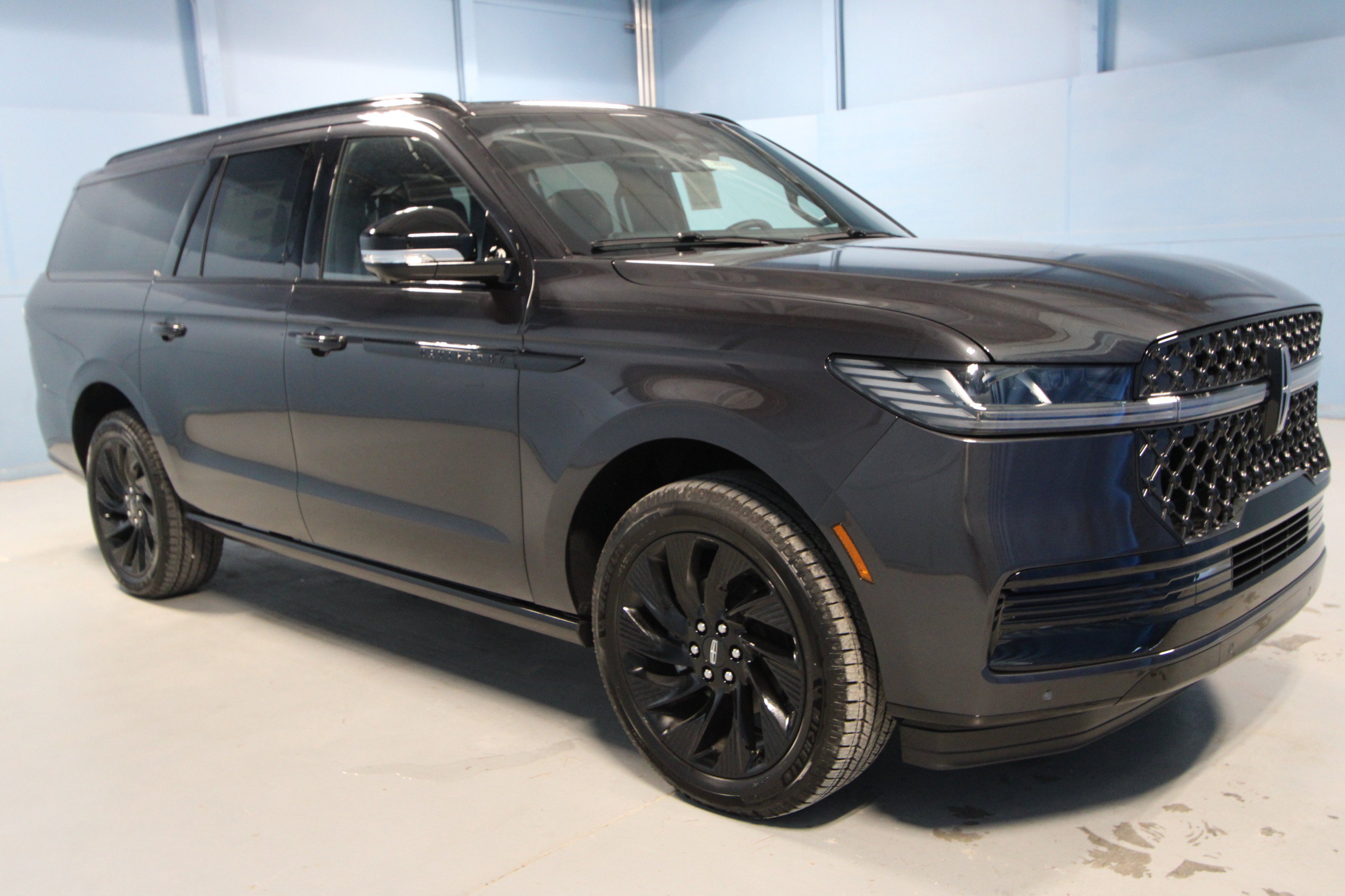 2027 Lincoln Navigator L Reserve SUV