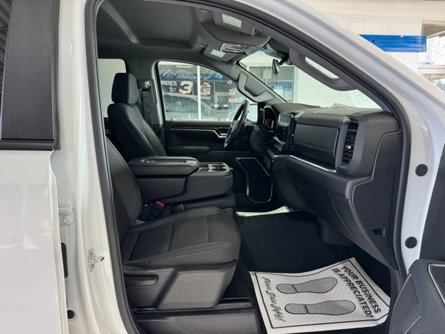 2026 Chevrolet Silverado 1500 RST - Photo 13