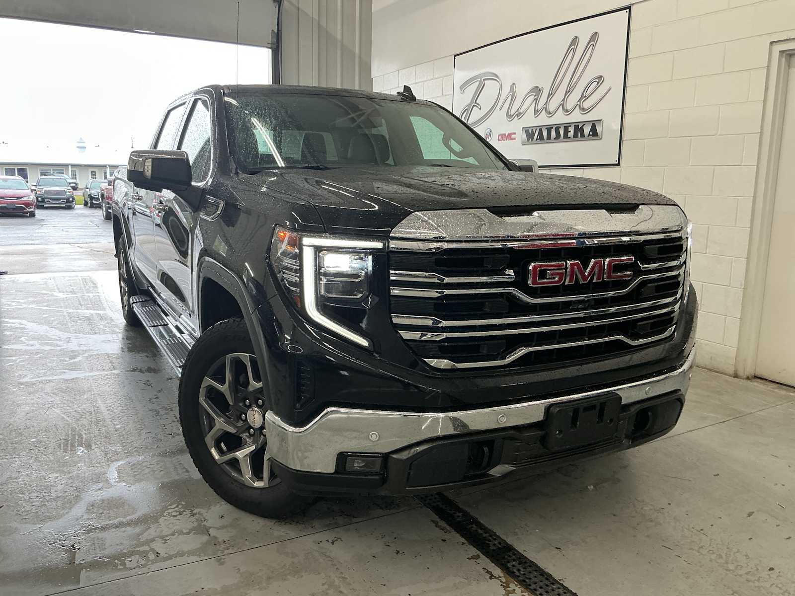 2022 GMC Sierra 1500 SLT