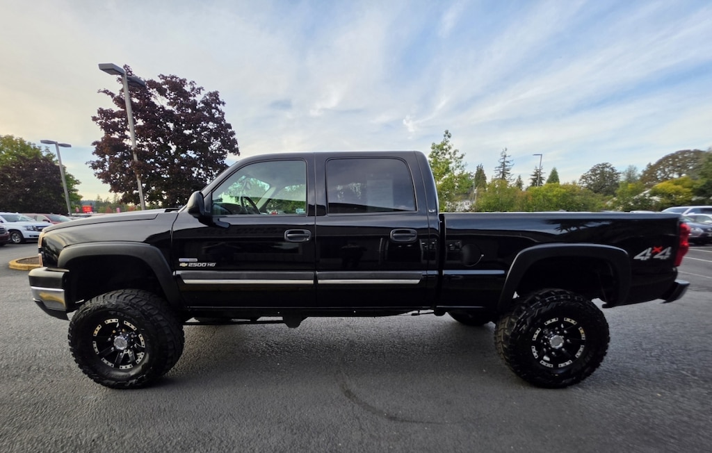 Used 2007 Chevrolet Silverado (Classic) 2500 Hd Crew Cab Lt Pickup 4d 6 1/2 Ft 4WD LBZ Truck