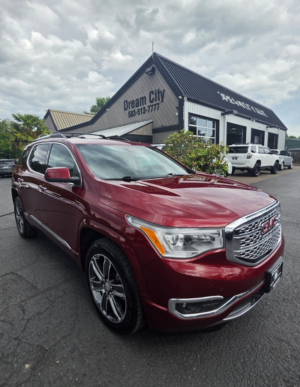 Used 2017 GMC Acadia Denali Sport Utility 4d Awd Third row Seating SUV