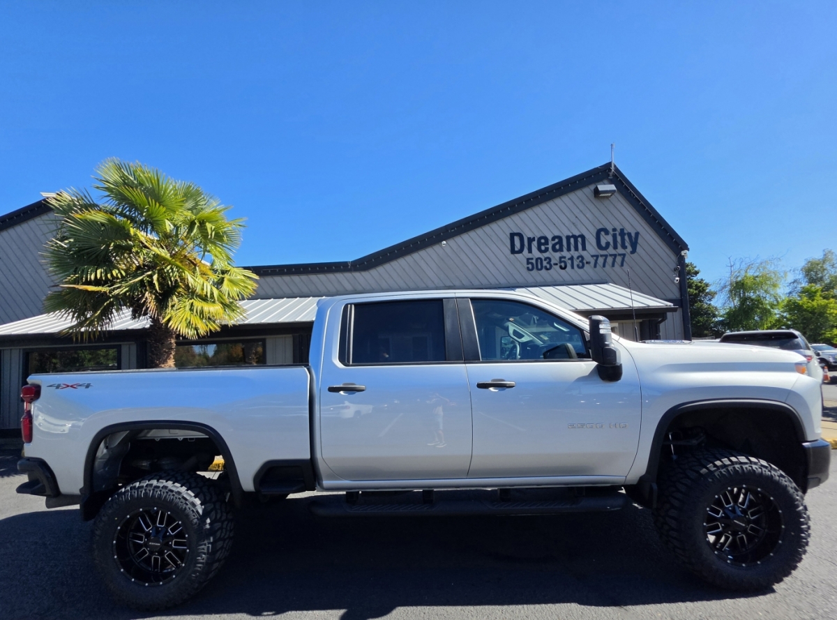Used 2022 Chevrolet 37 Silverado 2500 Hd Crew Cab Custom Pickup 4d 6 1/2 Ft Lifted Diesel Truck 4WD Truck