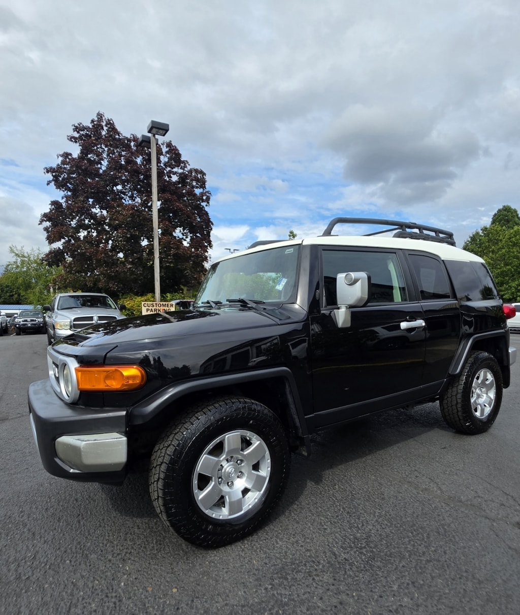 Used 2008 Toyota Fj Cruiser Sport Utility 2d 4wd SUV