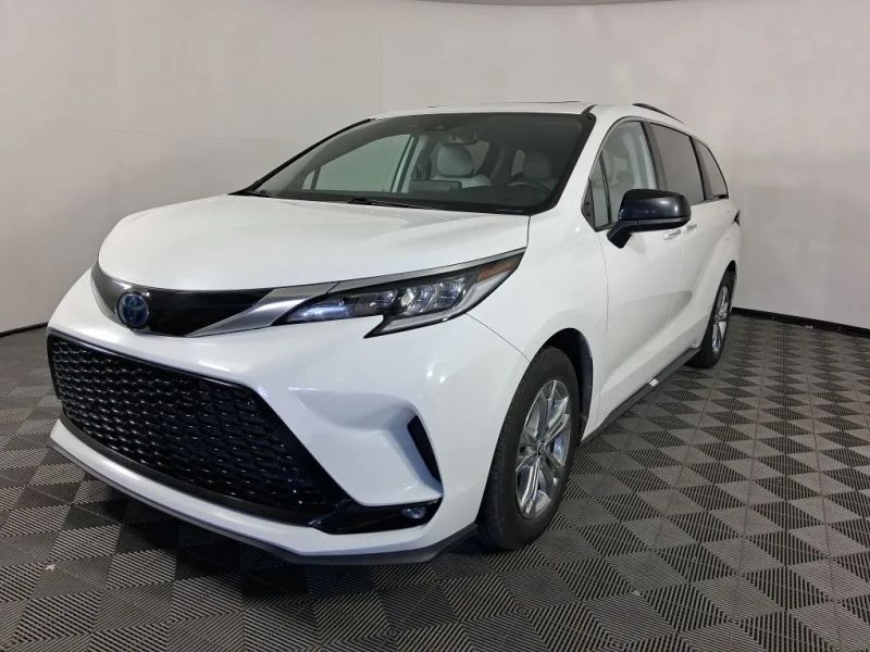 2023 Toyota Sienna