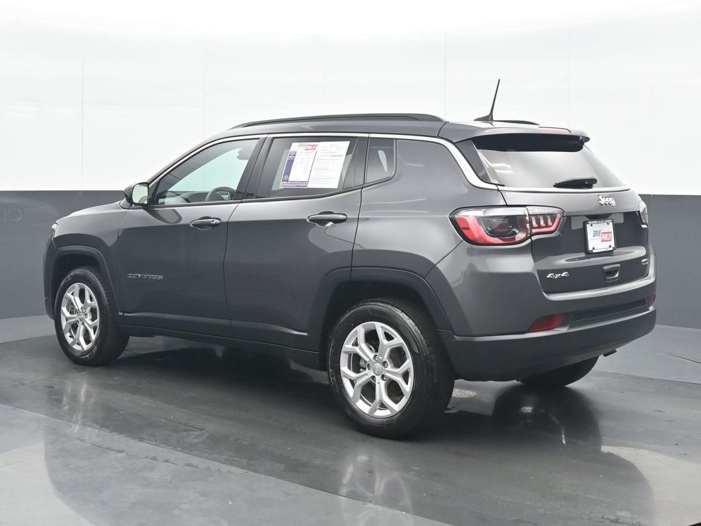 Used 2024 Jeep Compass Latitude SUV