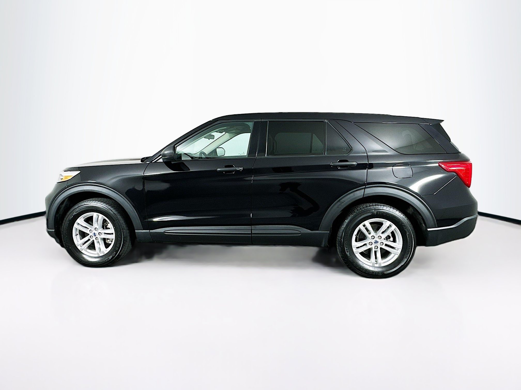 Used 2022 Ford Explorer Base 4WD
