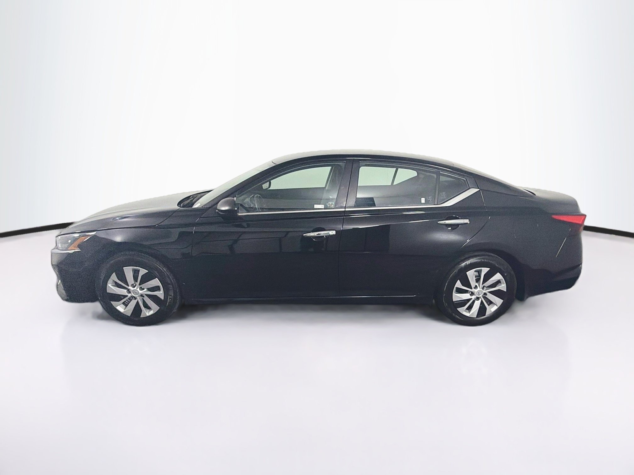 Used 2024 Nissan Altima 2.5 S Sedan