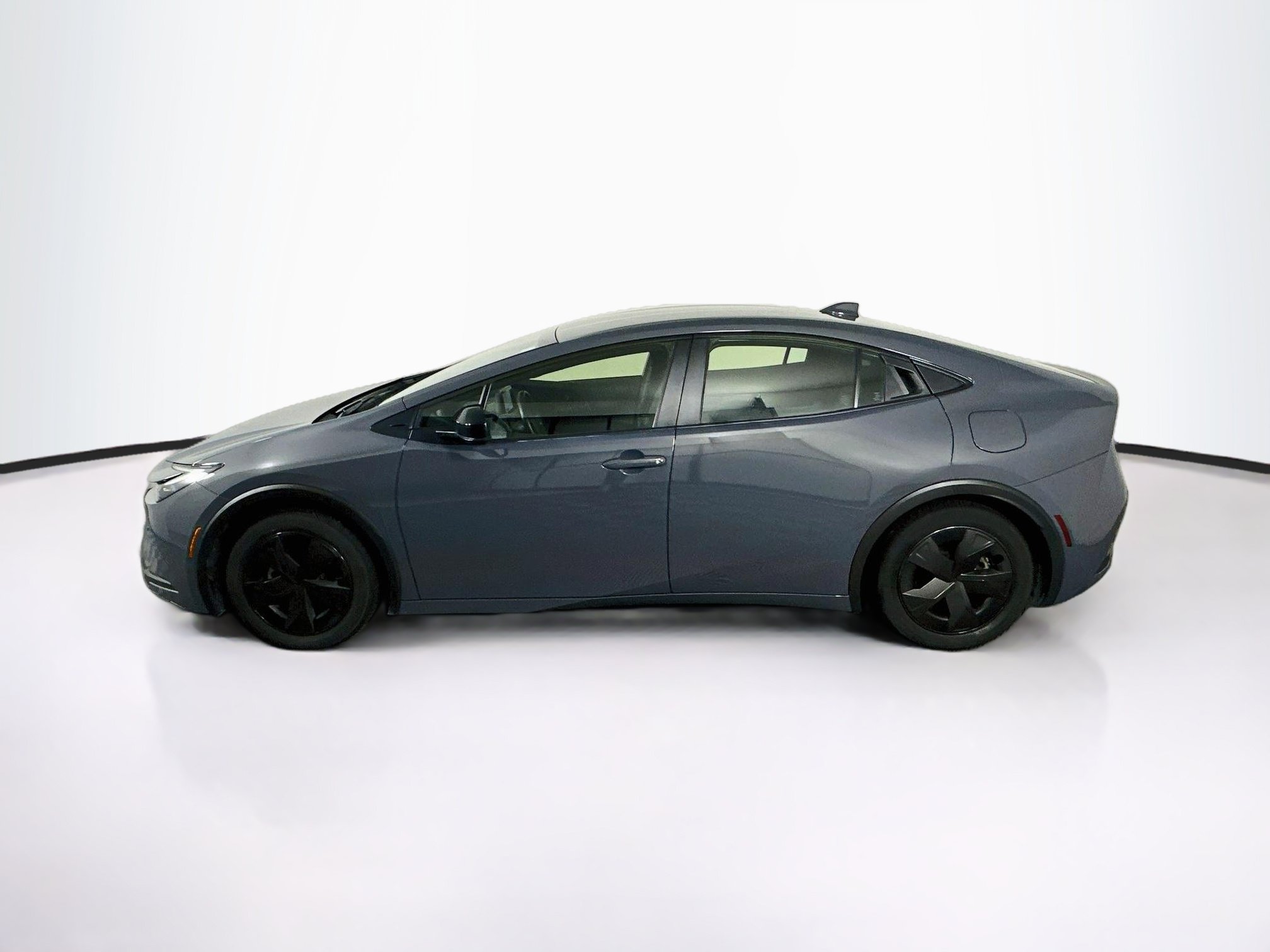 Used 2025 Toyota Prius LE LE