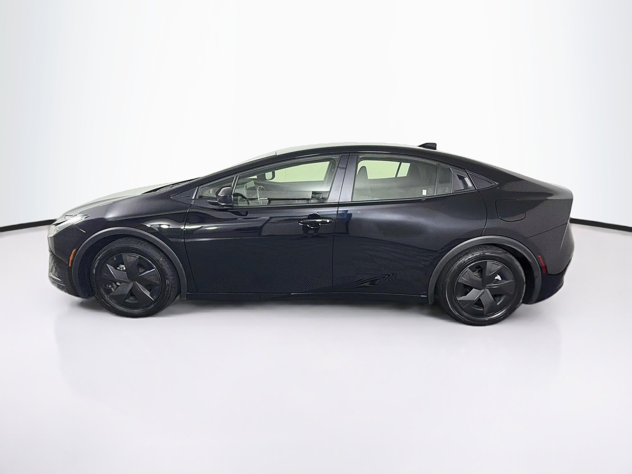 Used 2025 Toyota Prius LE LE