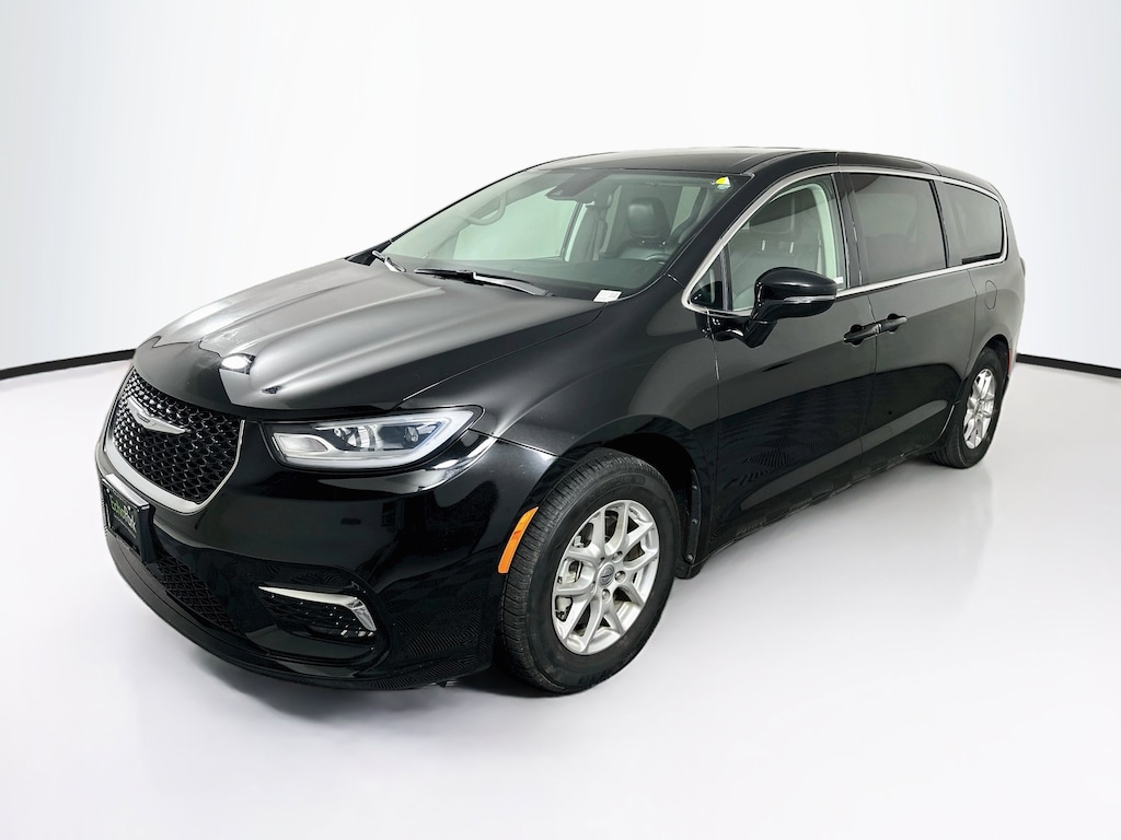 Used 2024 Chrysler Pacifica Touring L Touring L FWD