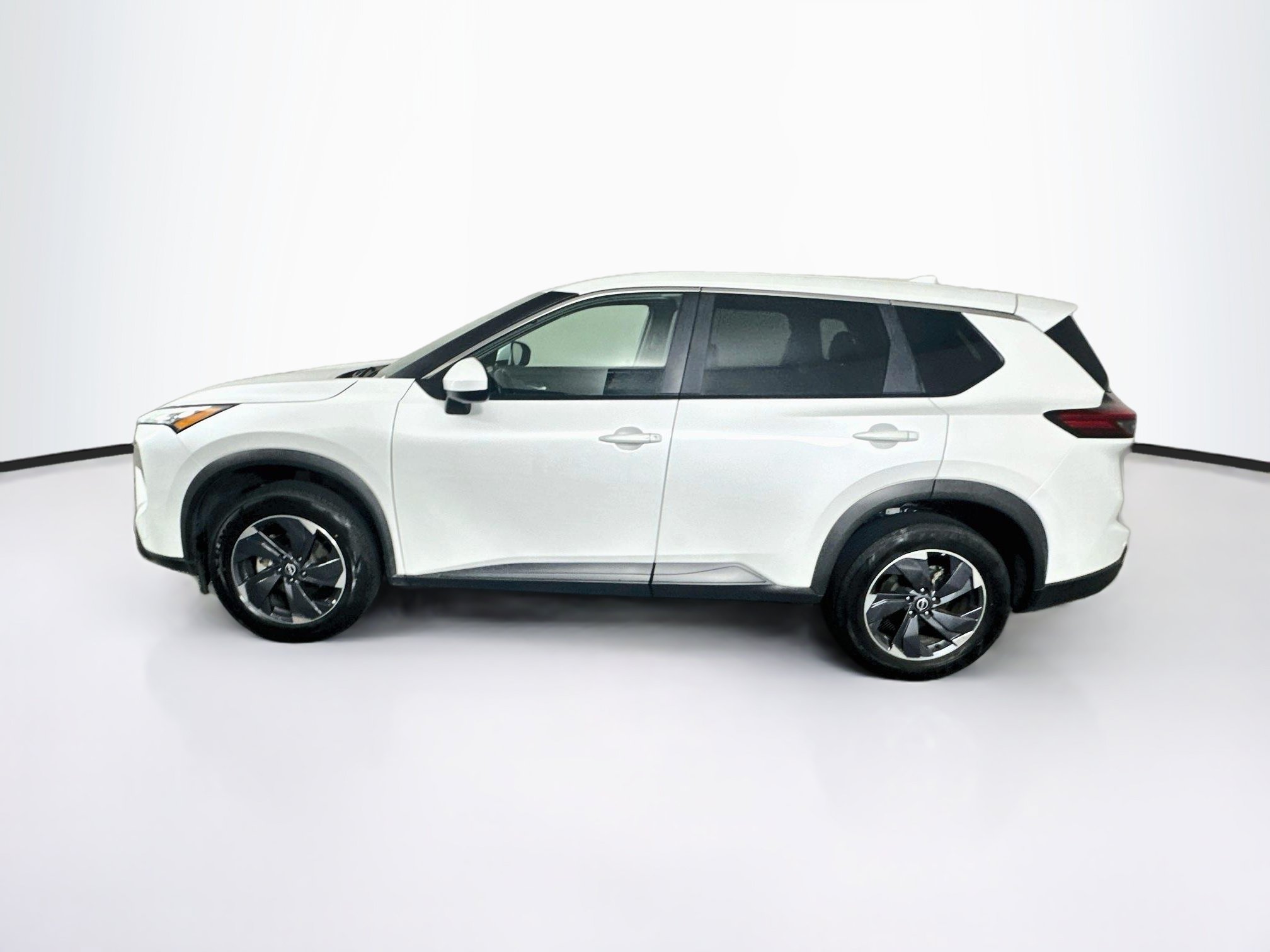 Used 2024 Nissan Rogue SV FWD SV