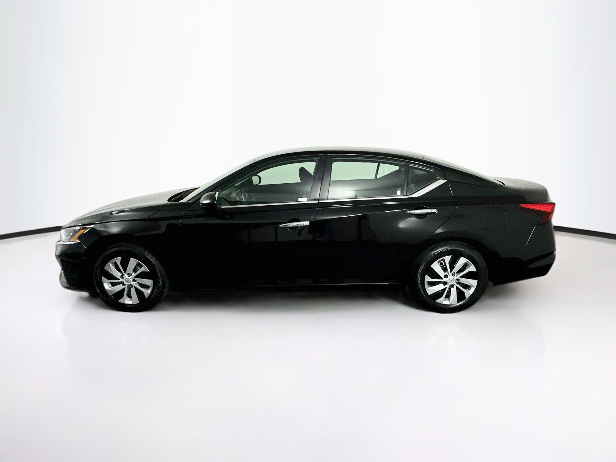 Used 2024 Nissan Altima 2.5 S Sedan