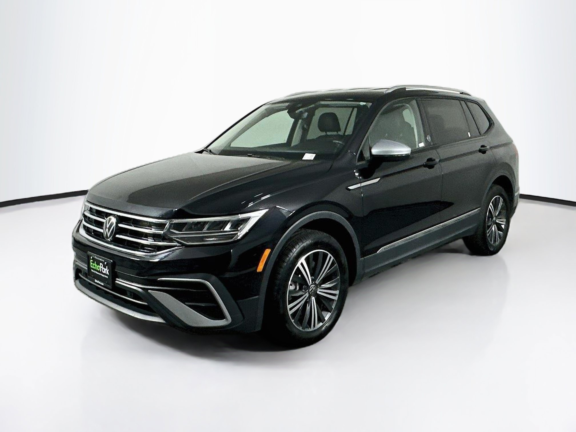 Used 2024 Volkswagen Tiguan Wolfsburg Edition 2.0T Wolfsburg Edition FWD