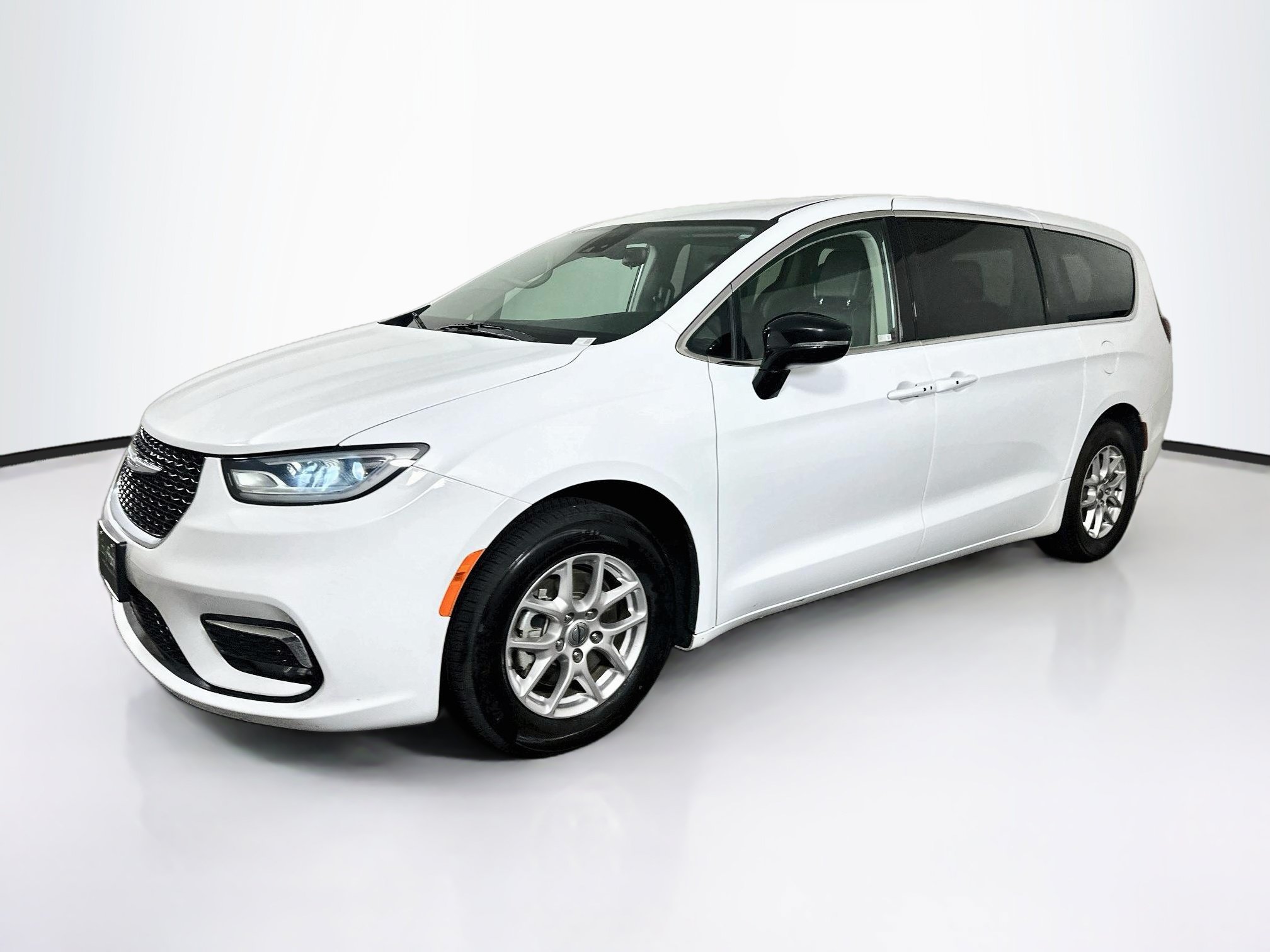Used 2024 Chrysler Pacifica Touring L Touring L FWD