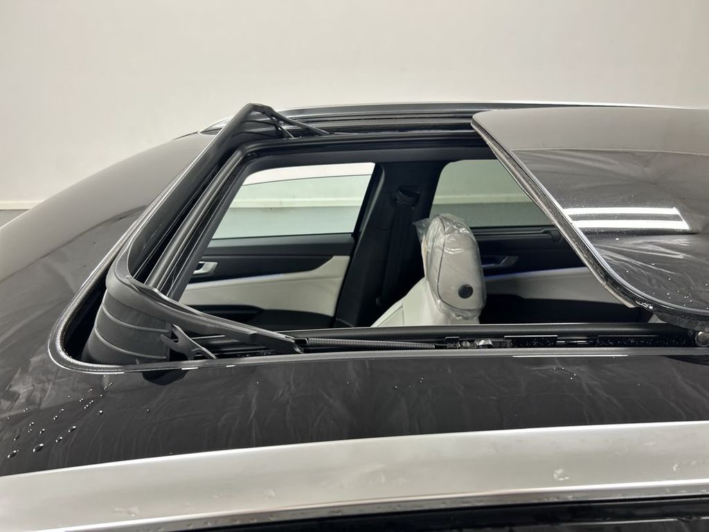 2026 Volkswagen Atlas Cross Sport SEL Premium R-LINE - Photo 8