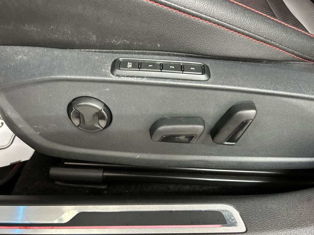2023 Volkswagen Jetta GLI Autobahn - Photo 10