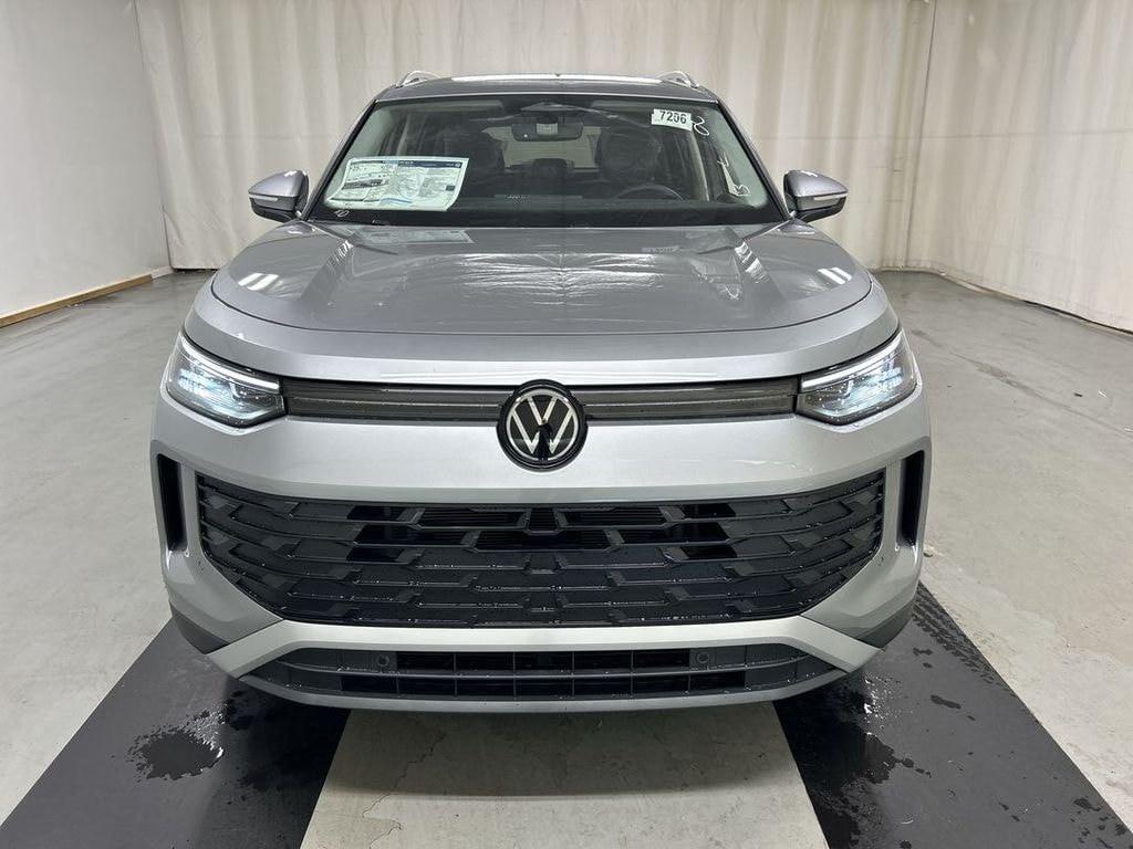 New 2026 Volkswagen Tiguan SE SUV