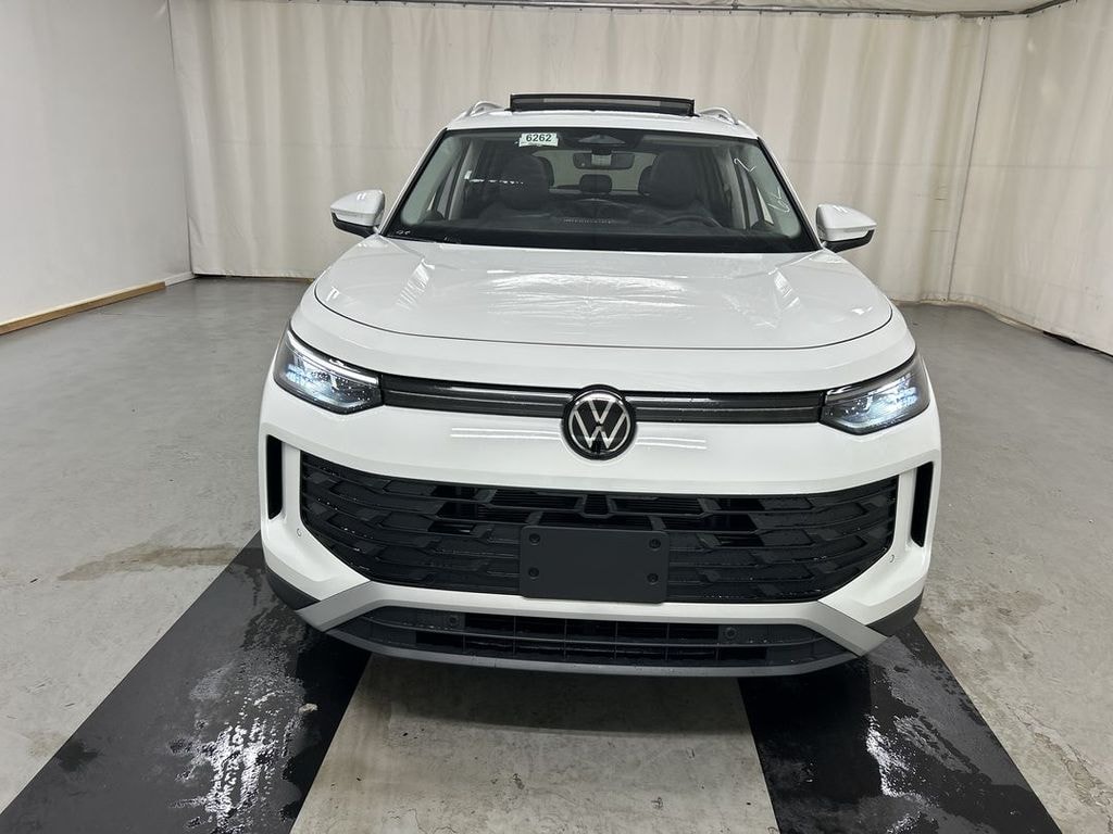New 2026 Volkswagen Tiguan SE SUV